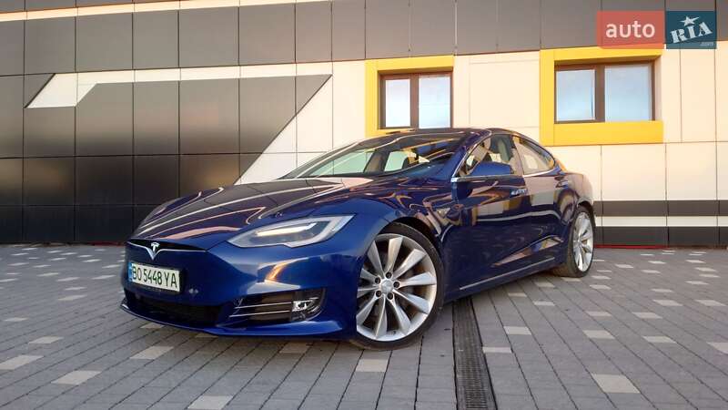 Tesla Model s (2016)