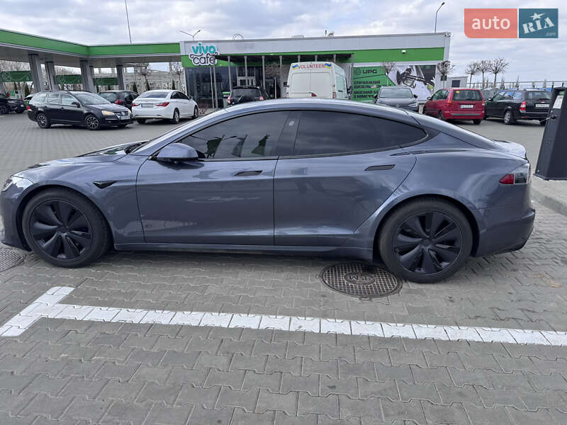 Tesla Model s (2022)