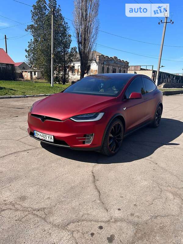 Tesla Model x (2016)