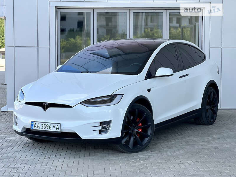 Tesla Model x (2018)