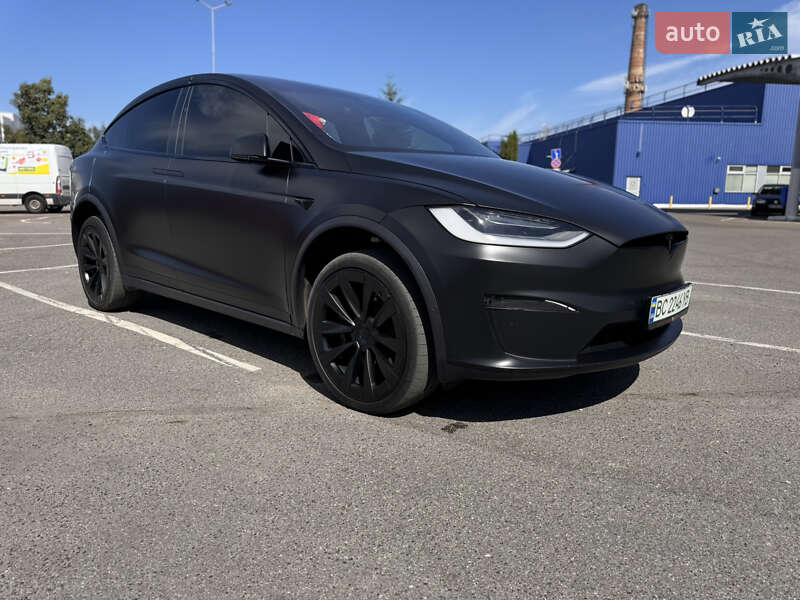 Tesla Model x (2022)
