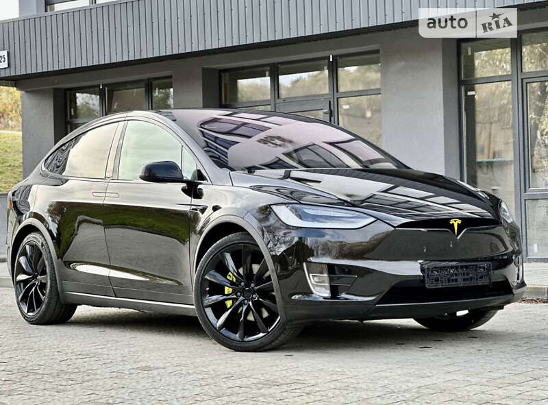 Tesla Model x (2017)