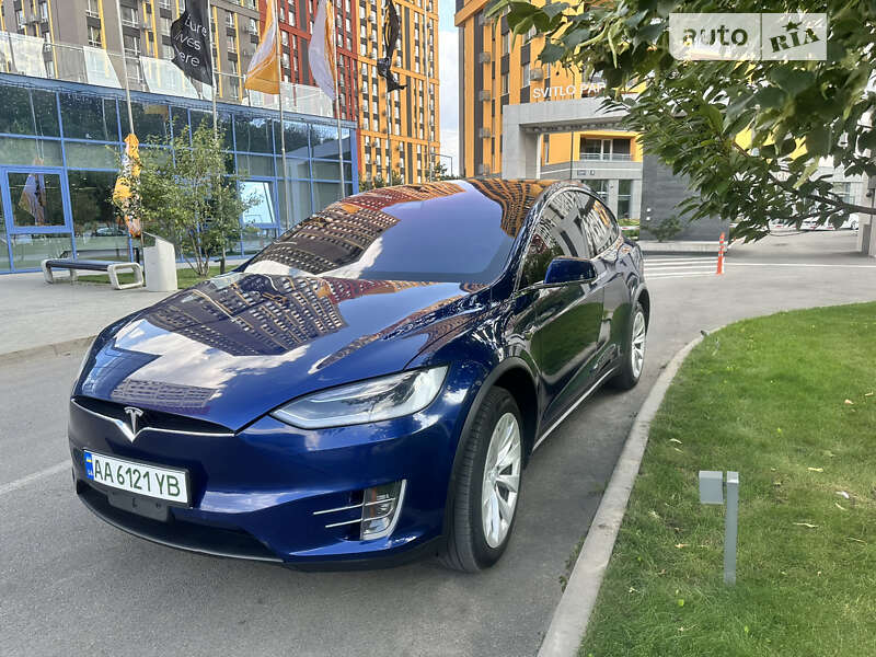 Tesla Model x (2018)