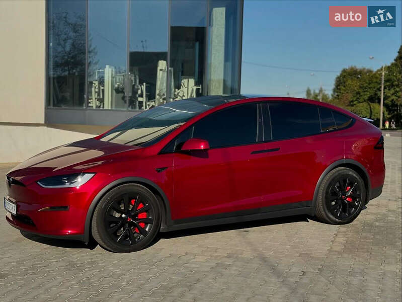 Tesla Model x (2023)