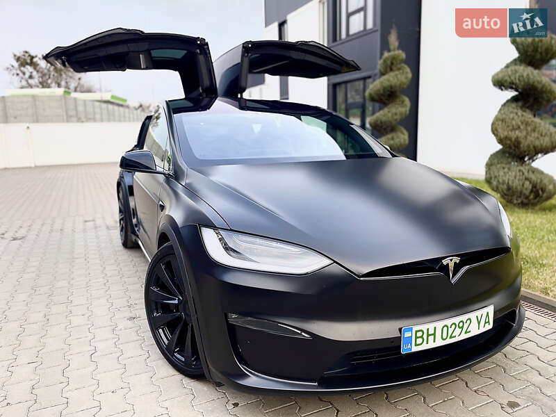 Tesla Model x (2022)
