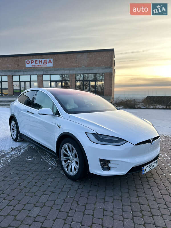 Tesla Model x (2018)