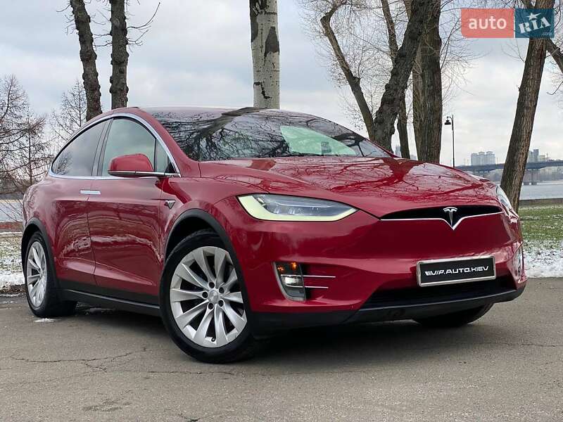 Tesla Model x (2019)