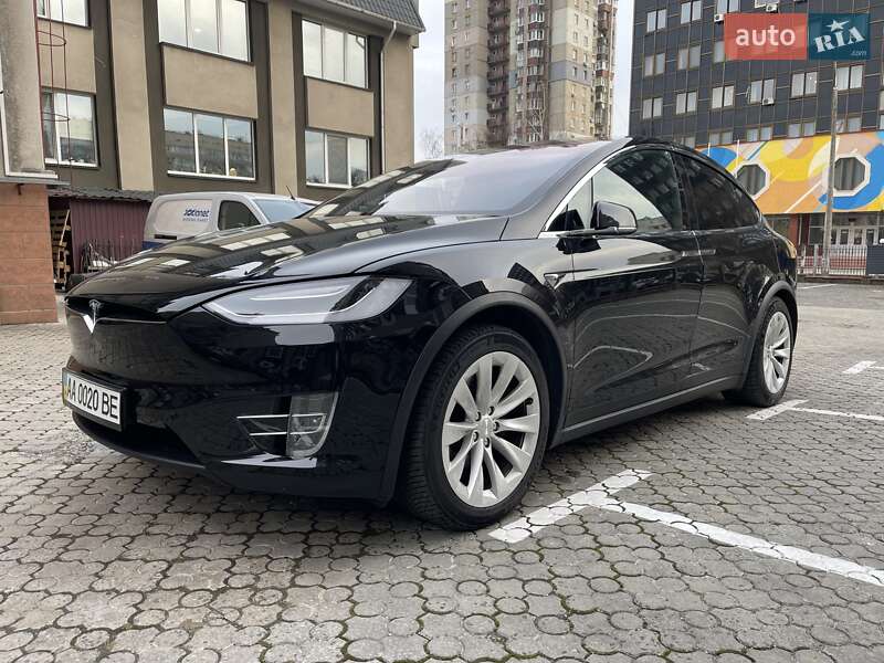Tesla Model x (2019)