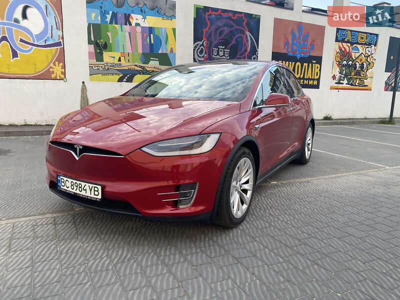 Tesla Model x (2019)