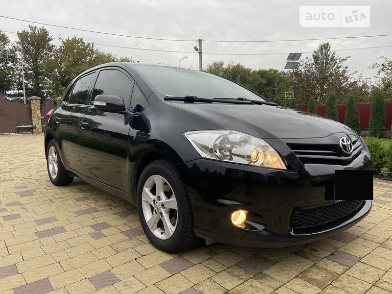 Toyota Auris (2012)