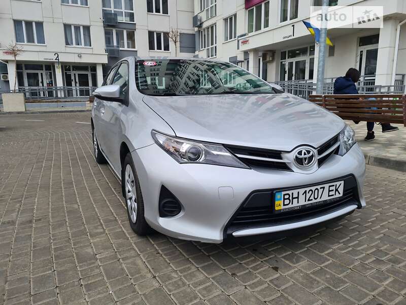 Toyota Auris (2013)