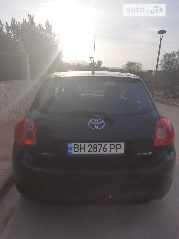 Toyota Auris (2008)