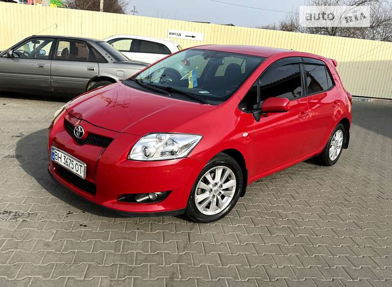 Toyota Auris (2007)