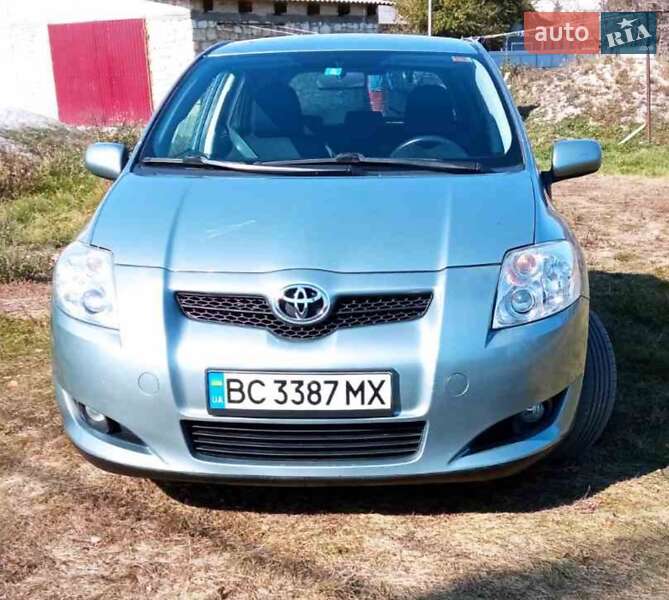 Toyota Auris (2008)