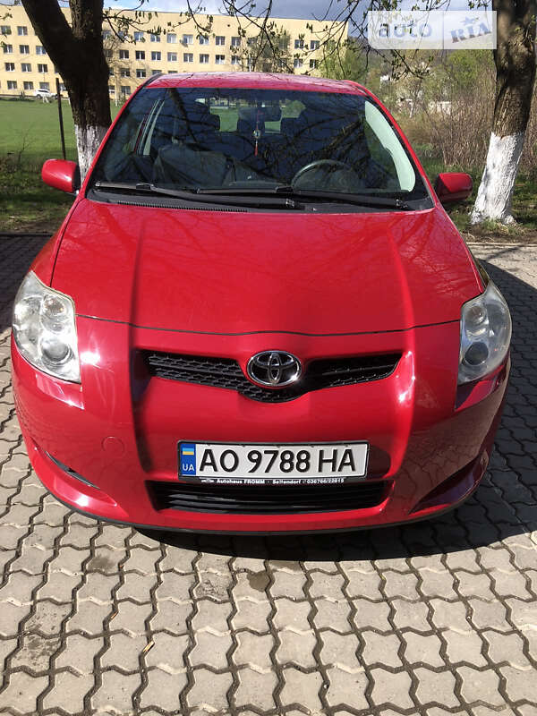 Toyota Auris (2009)