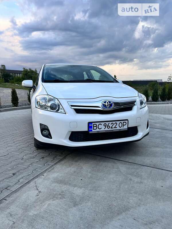 Toyota Auris (2010)