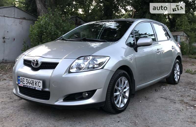 Toyota Auris (2008)
