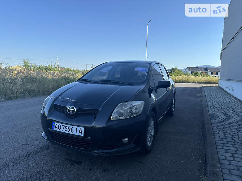 Toyota Auris (2008)