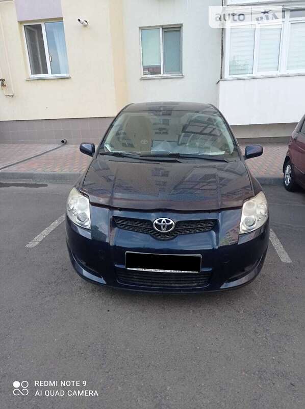 Toyota Auris (2008)