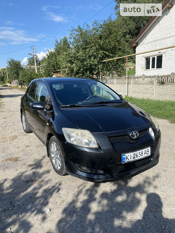 Toyota Auris (2007)