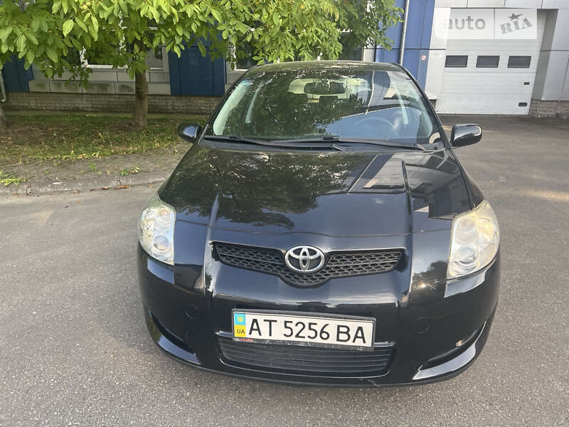 Toyota Auris (2009)