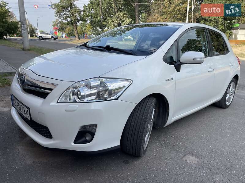 Toyota Auris (2011)