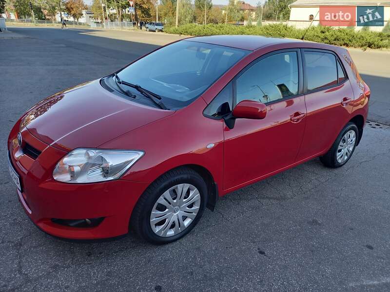 Toyota Auris (2008)