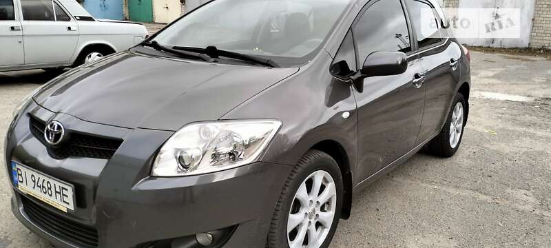Toyota Auris (2008)