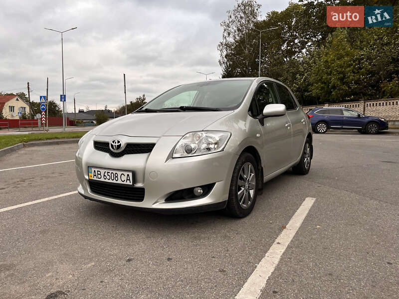 Toyota Auris (2007)
