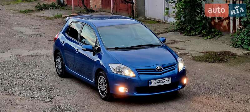 Toyota Auris (2010)