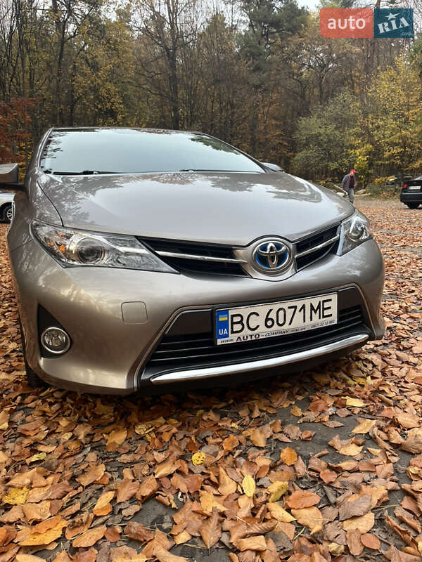 Toyota Auris (2015)