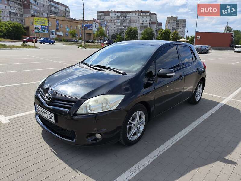Toyota Auris (2010)