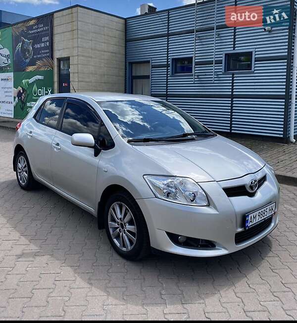 Toyota Auris (2008)