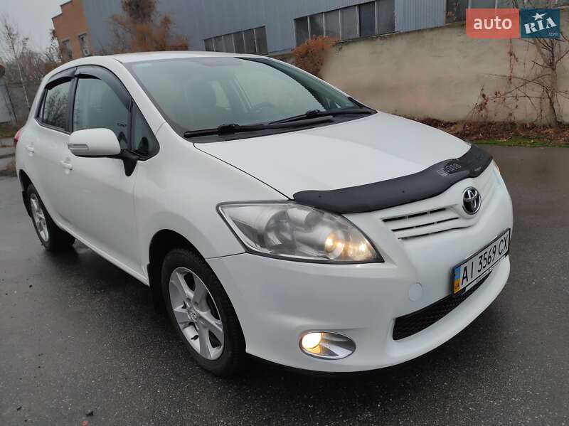 Toyota Auris (2012)