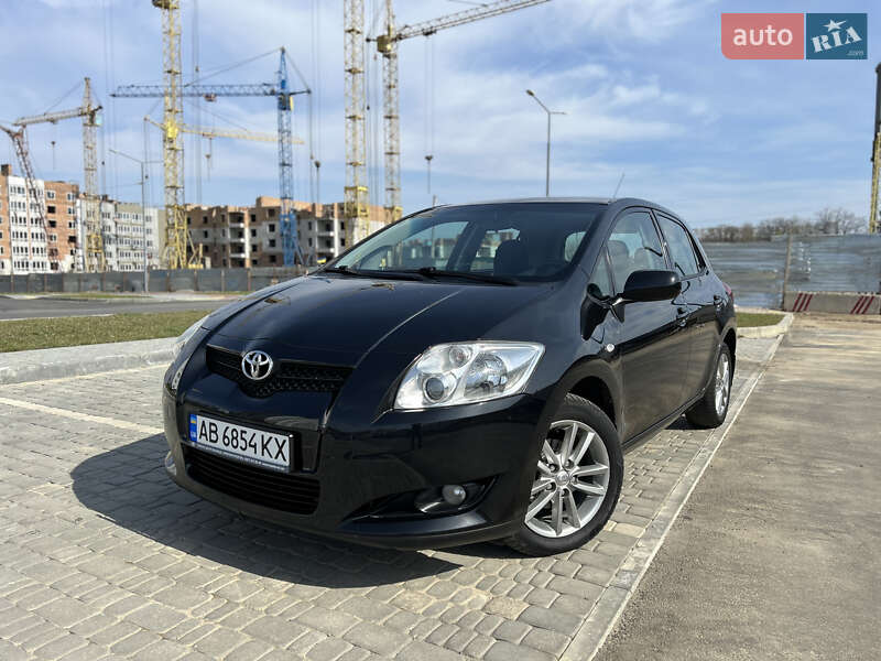 Toyota Auris (2009)