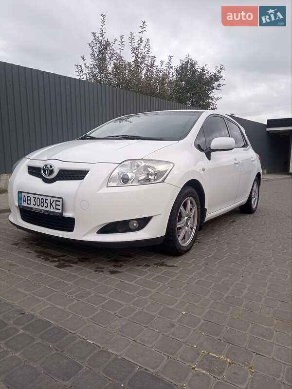 Toyota Auris (2008)