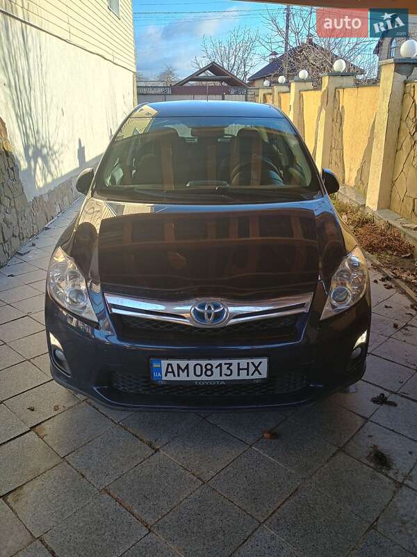 Toyota Auris (2011)