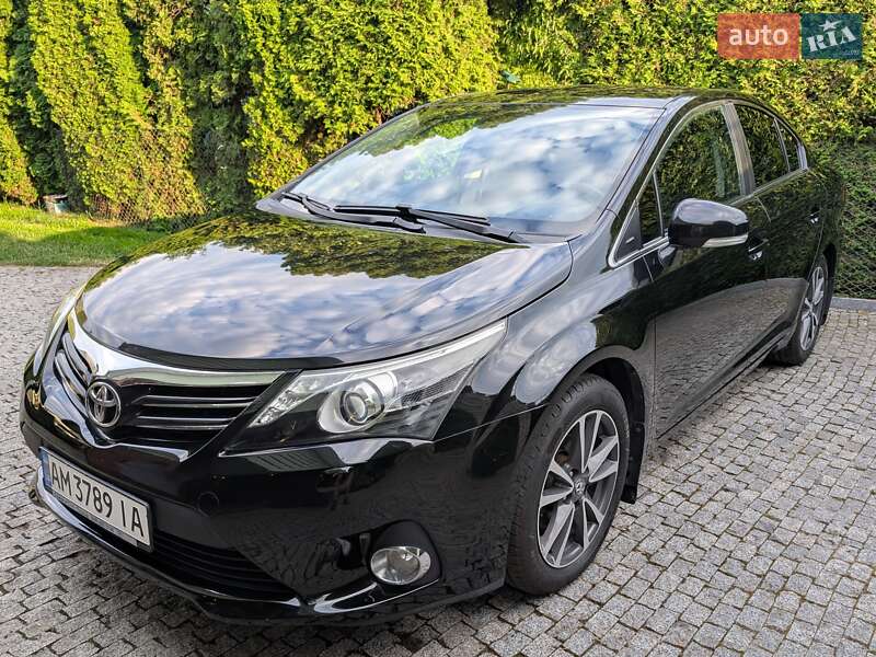 Toyota Avensis (2012)