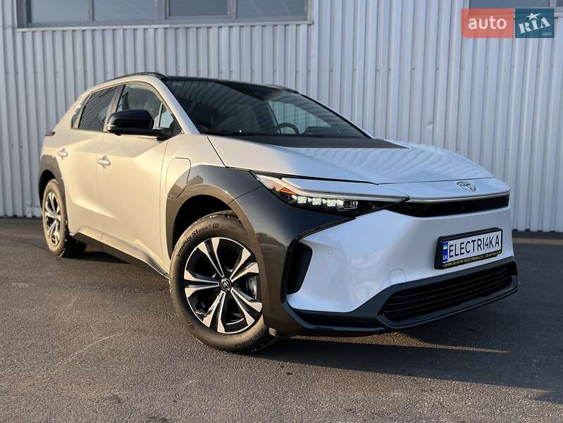 Toyota Bz4x (2023)