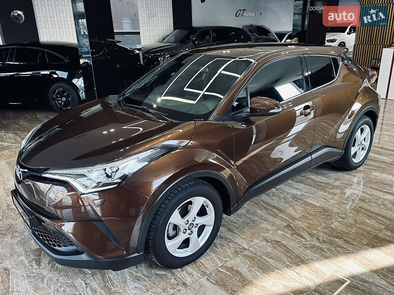 Toyota C-hr (2017)