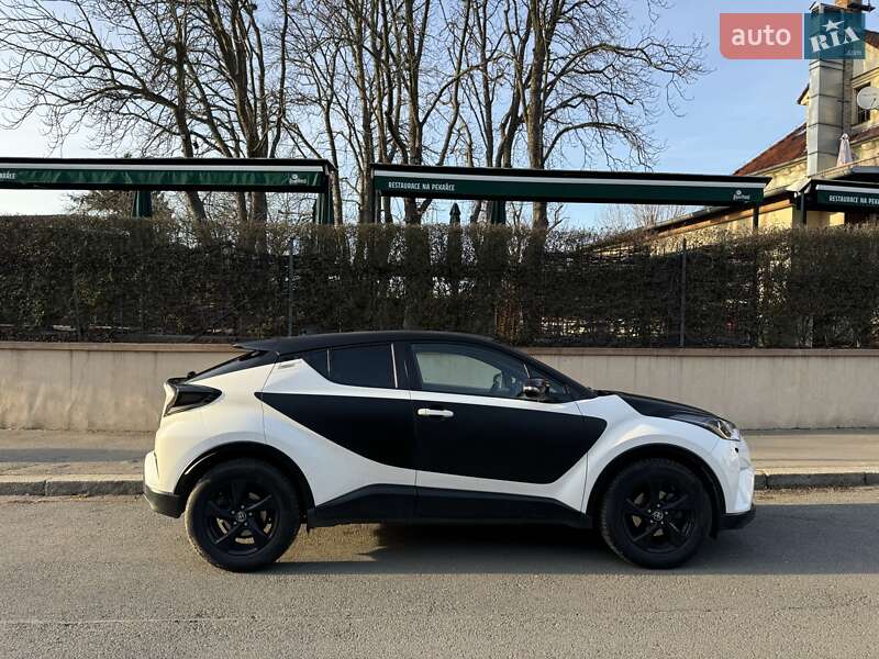 Toyota C-hr (2017)