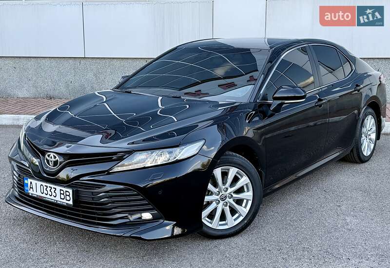 Toyota Camry (2020)