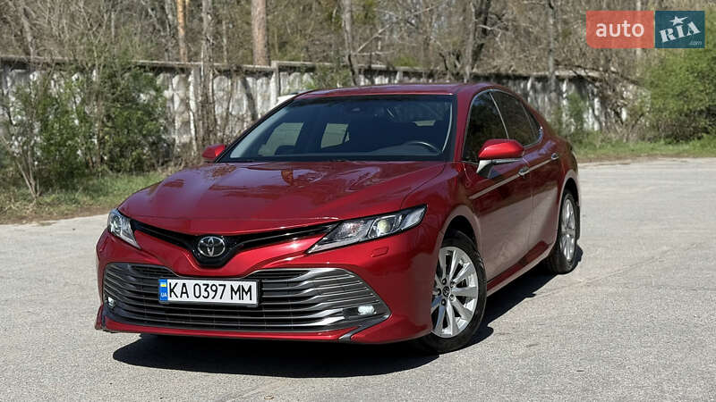 Toyota Camry (2018)