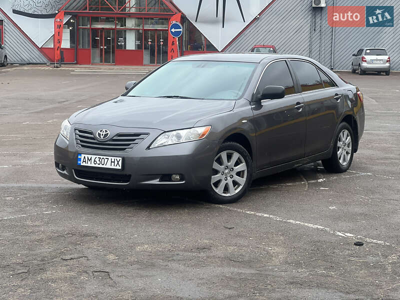 Toyota Camry (2007)