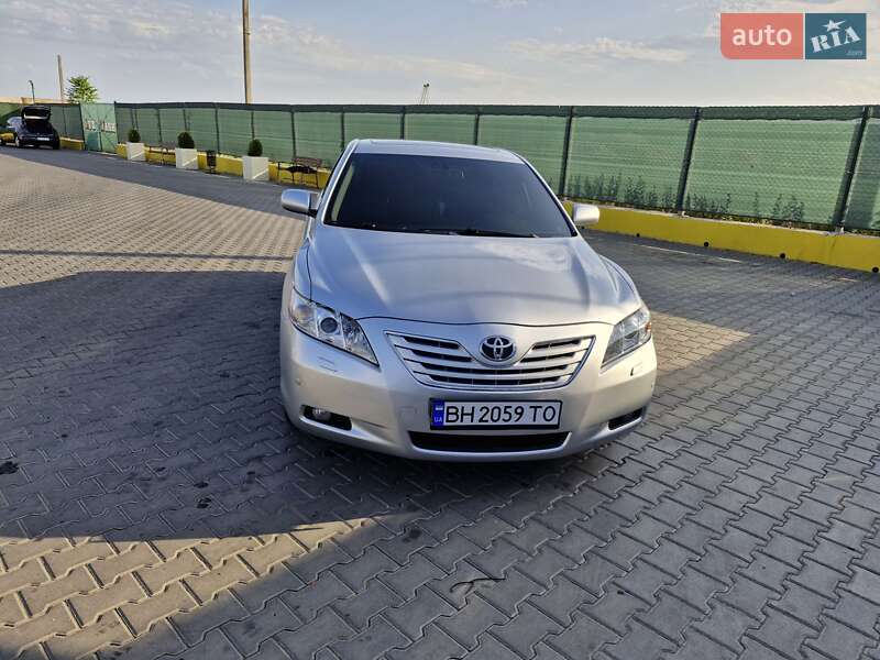 Toyota Camry (2007)