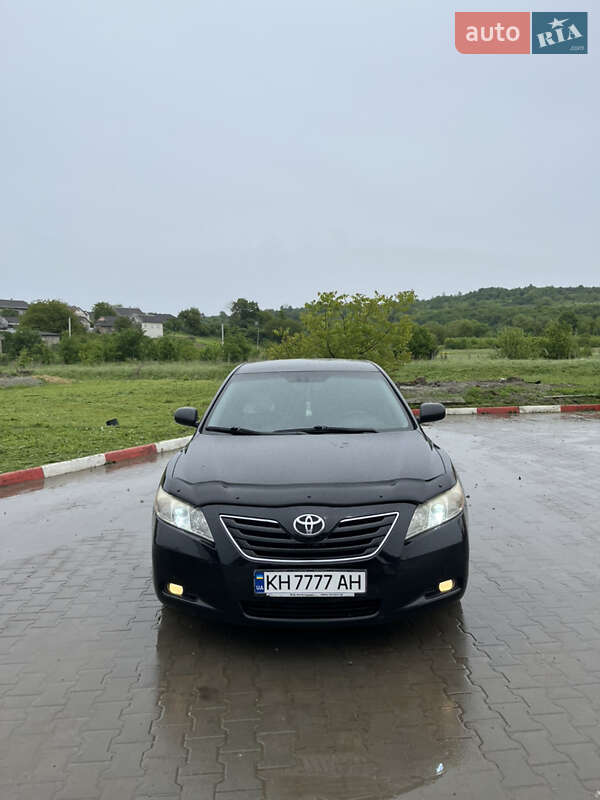 Toyota Camry (2008)