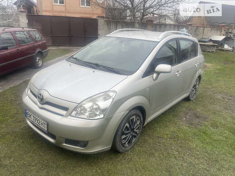Toyota Corolla verso (2005)