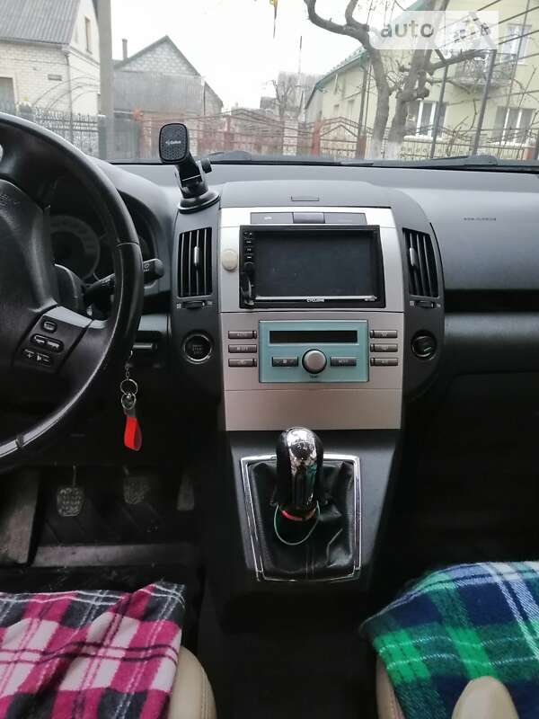 Toyota Corolla verso (2006)
