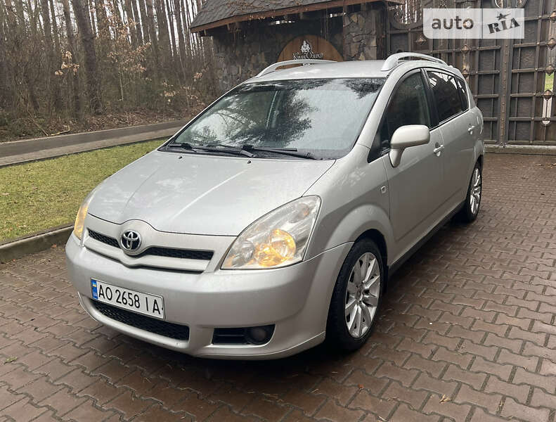 Toyota Corolla verso (2005)