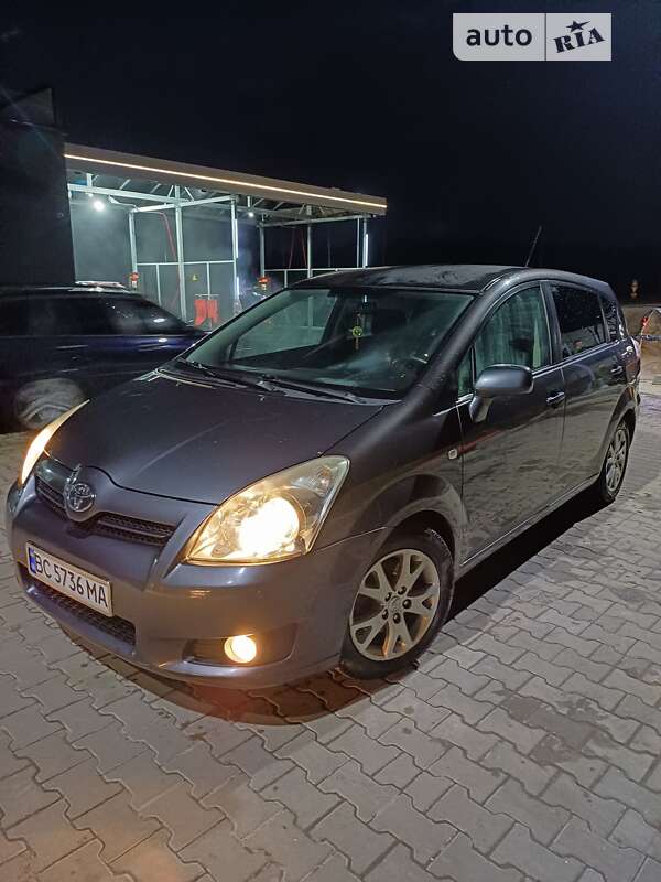 Toyota Corolla verso (2008)